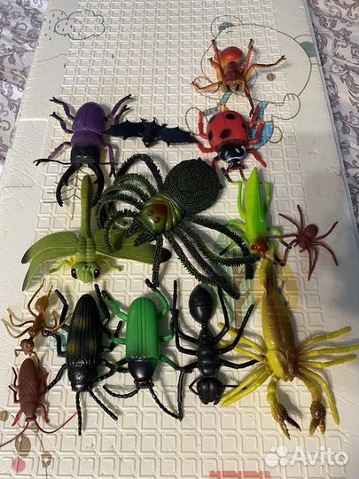 Набор насекомых игрушки пластиковые