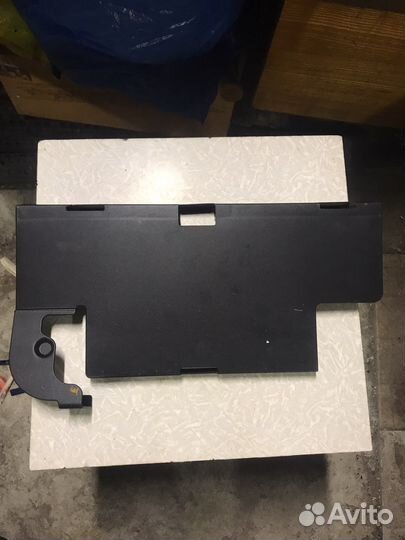 Крышка аккумулятора Ауди 8K0915429G