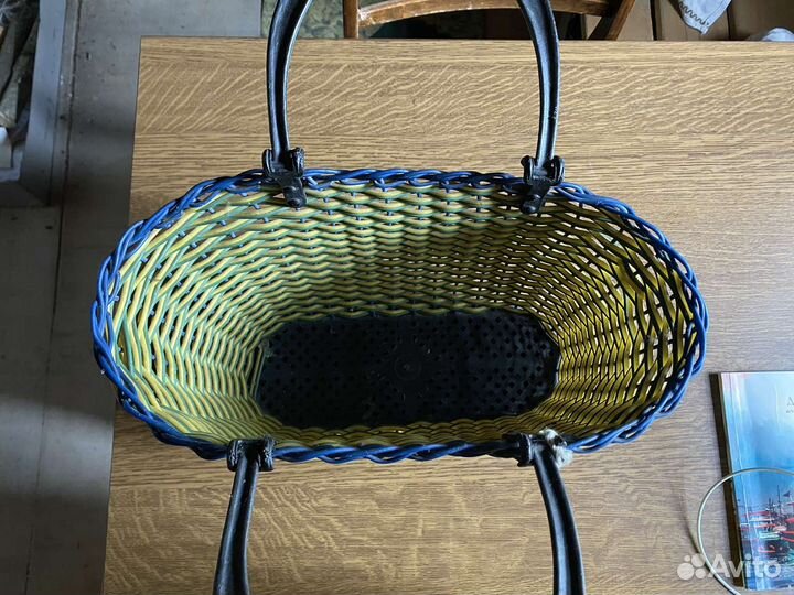 Корзинка плетенная