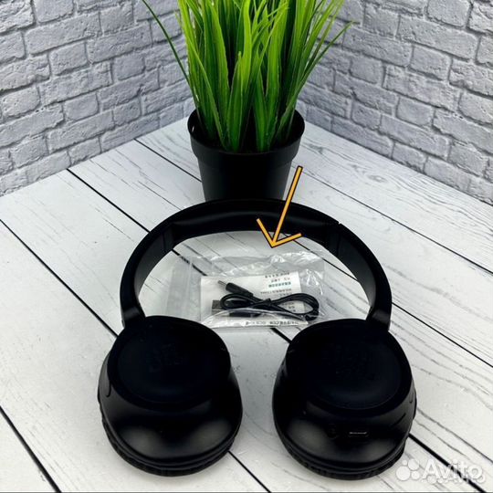 Беспроводные наушники JBL накладные