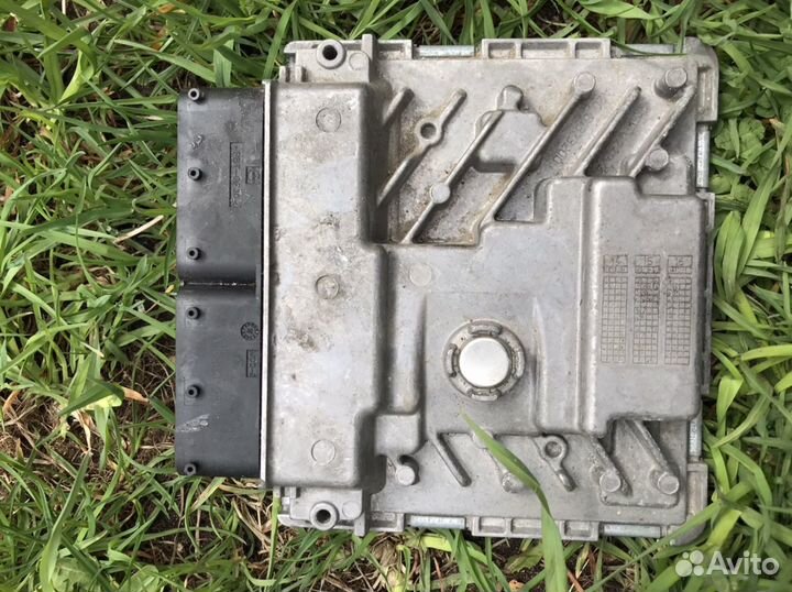 Блок эбу Audi A4 b9 cyrb 249лс quattro