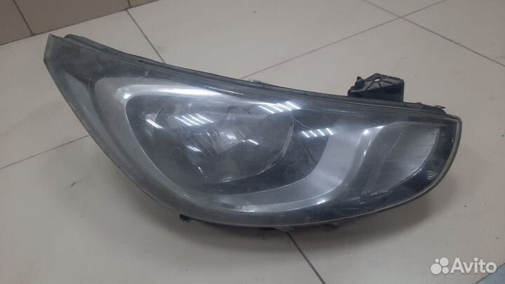 Фара правая Hyundai Solaris