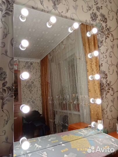 Гримерное зеркало