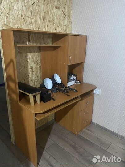 Компьютерный стол