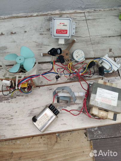 Запчасти от микроволновой печи