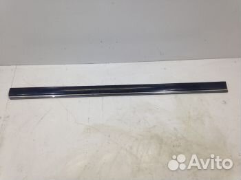Молдинг двери передней левой