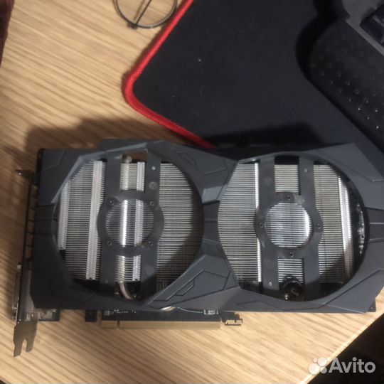 Видеокарта Asus rx 570 4gb