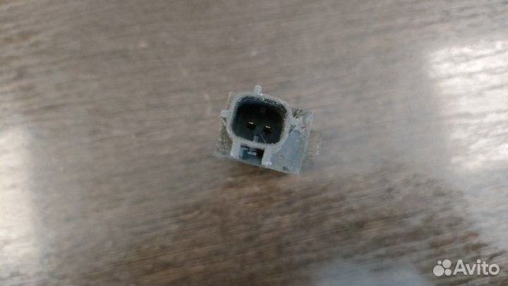 Датчик удара Audi A8 D3 6.0 BHT 2008