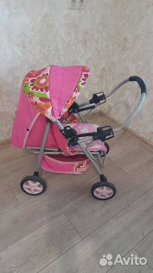 Кукольная коляска для куклы