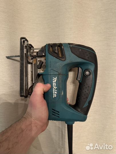 Лобзик Makita 4350fct
