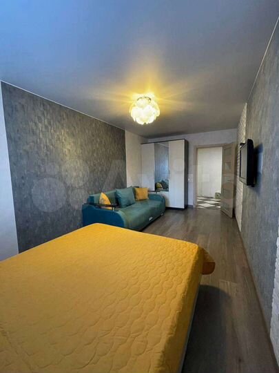 2-к. квартира, 85 м², 1/10 эт.