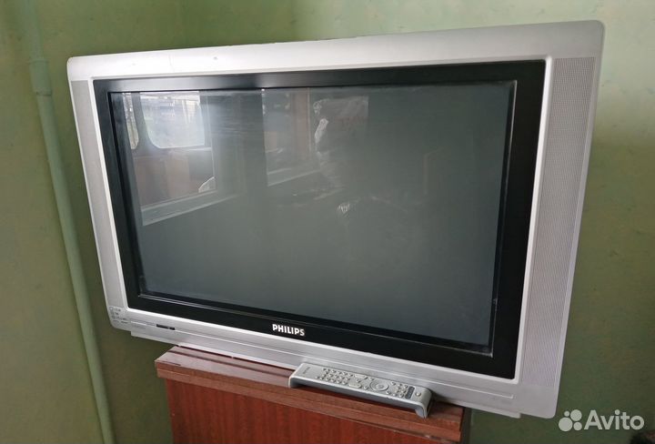 Телевизор Philips 32 дюйма 81 см PW9551 цветной