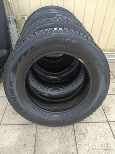 Pirelli Formula Ice 225/65 R17 102T