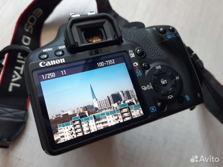 Зеркальный фотоаппарат Canon EOS 500d