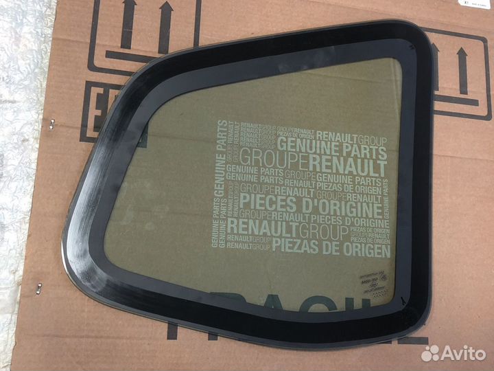 Стекло кузовное глухое левое Renault Duster 2020