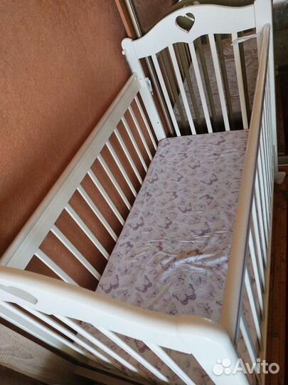 Детская кроватка