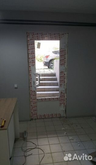 Дверь пластиковая