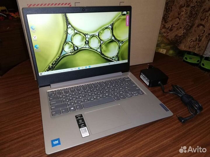 Lenovo 14