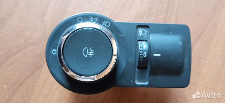 Кнопка включения света Chevrolet Aveo T300