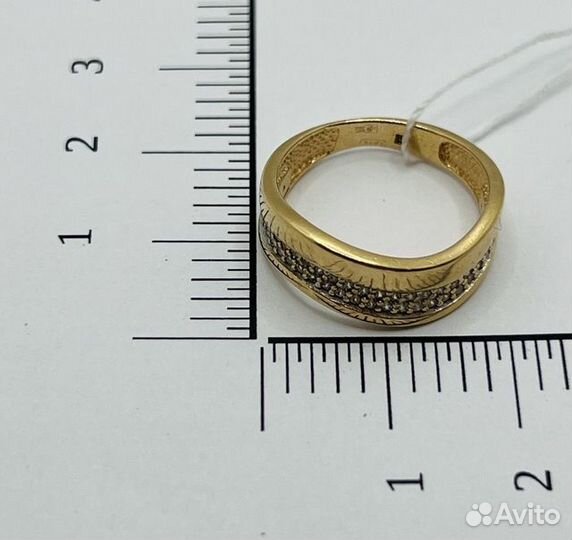 Золотое кольцо с камнем 16,5р