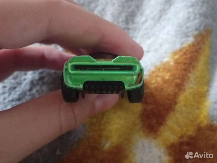 Hot wheels машинка