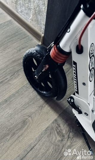 Самокат алюминевая рама.дисков тормоза