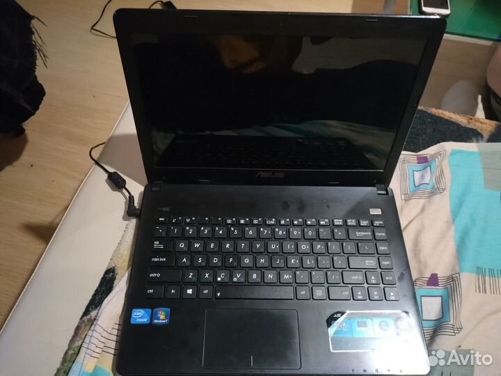 Ноутбук asus