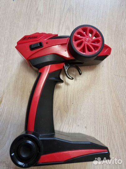 Машинка на радиоуправлении