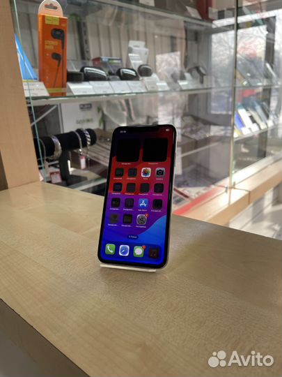iPhone Xs Max, 64 ГБ