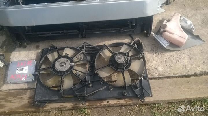 Панель передняя Toyota Ipsum ACM 21