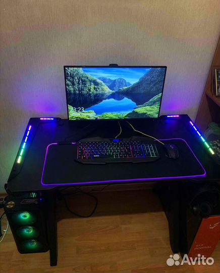Игровой компьютерный стол с подсветкой Defender