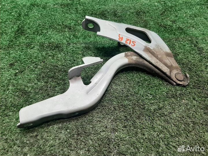 Петля капота правая KIA Sportage 3 (SL) 2012