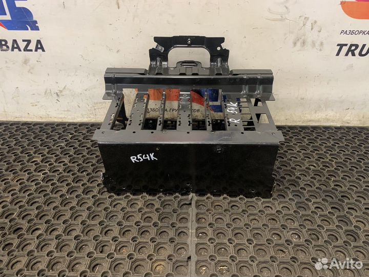 82300079 Кронштейн центральной консоли Renault T