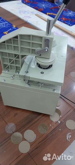 Дырокол под кольца (люверсов) для штор