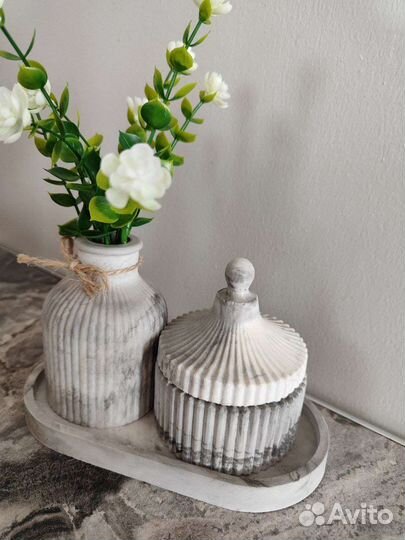 Декор для интерьера/ваза для сухоцветов/из гипса