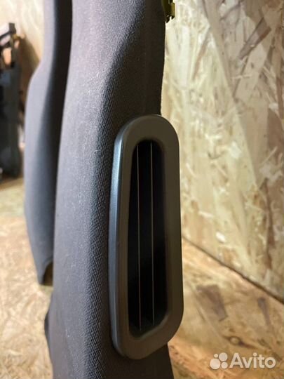 Обшивки центральных стоек Мерседес w211