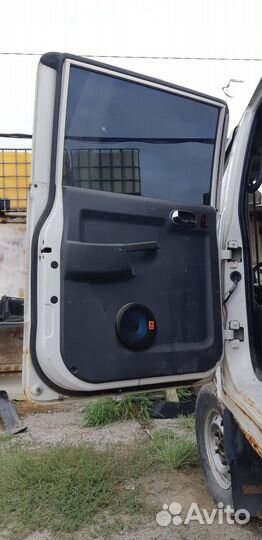 Дверь задняя Kia Bongo 3 770034E000 J3