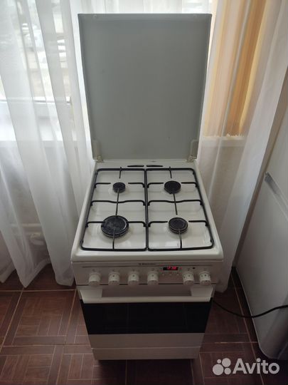 Газовая плита Electrolux бу