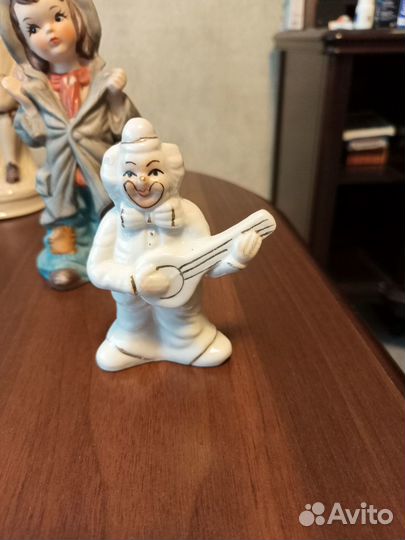 Фарфоровые статуэтки