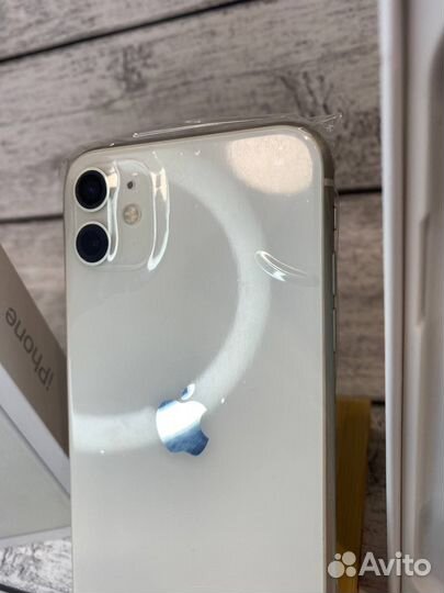 Телефон iPhone 11 128 gb (белый)