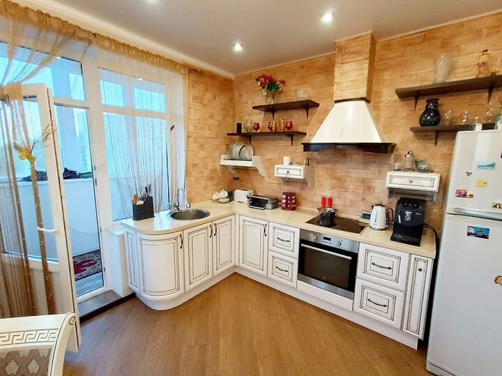 3-к. квартира, 131,8 м², 4/14 эт.