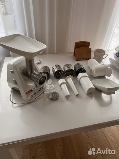 Мясорубка и шинковка для овощей Zelmer zmm1294sru