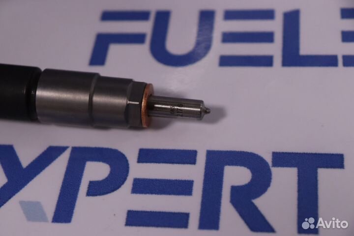 Форсунка топливная 0445110616