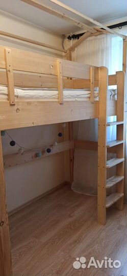 Детская кровать чердак, массив сосны