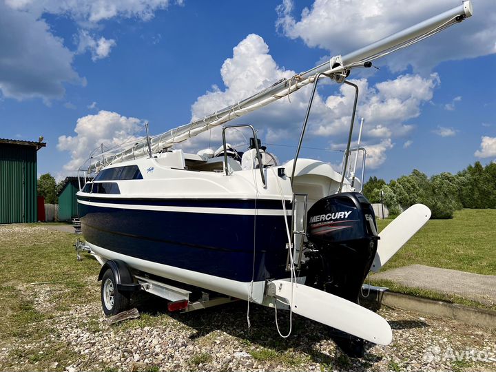 Мотосейлер Tattoo 26