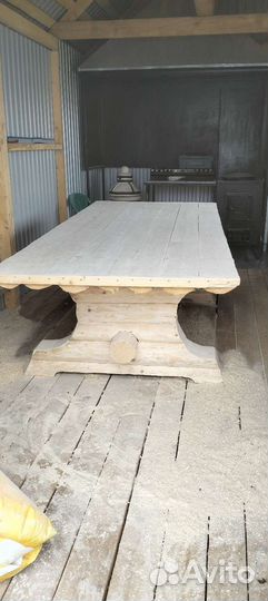 Стол рубленный, скамейки
