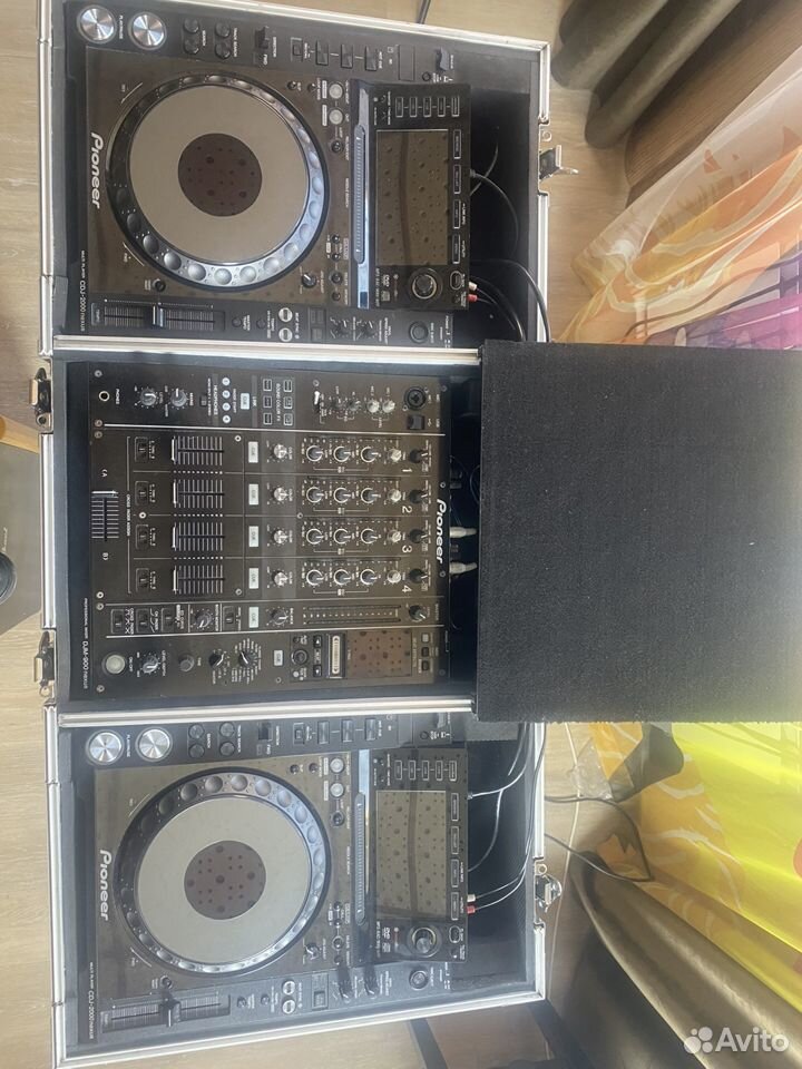 Pioneer CDJ-2000nexus и DJM-900nexus.Комплект