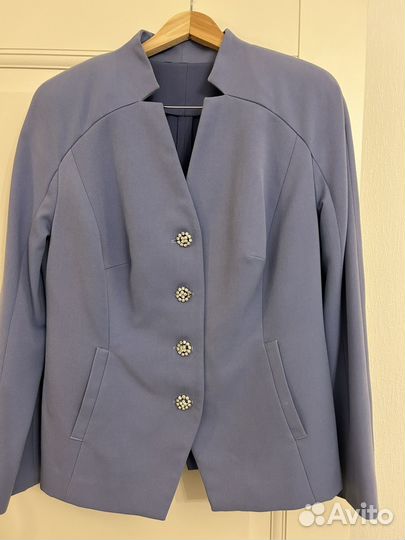 Костюм женский