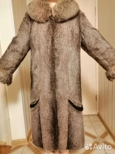 Шуба женская зимняя из нутрии с песцов ворот 48