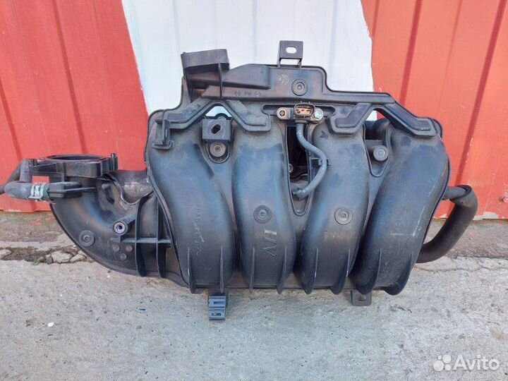 Коллектор впускной Toyota Camry AVV50-1050975